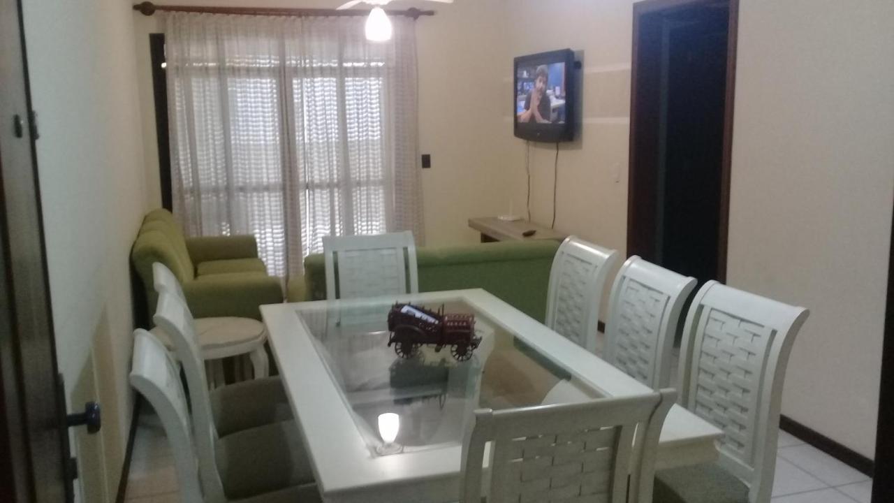 Apartamento De 2 Domitorios E 1 Garagem No Centro De Bombinhas 50 Metros Da Praia Na Avenida Principal Proximo Ao Shopping Punta Blu Dış mekan fotoğraf